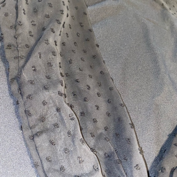 black blouse - Picture 2 of 3